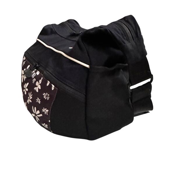 Overland Equipment Messenger Bag Black Daisy Floral Print Y2K Crossbody Made USA - Picture 4 of 13